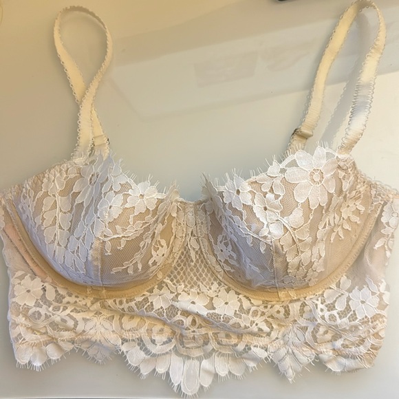 Victoria’s Secret NWT Dream Angels Lined Demi Bra - Picture 1 of 5